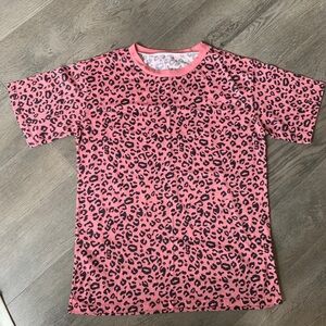 Leopard print tee Medium